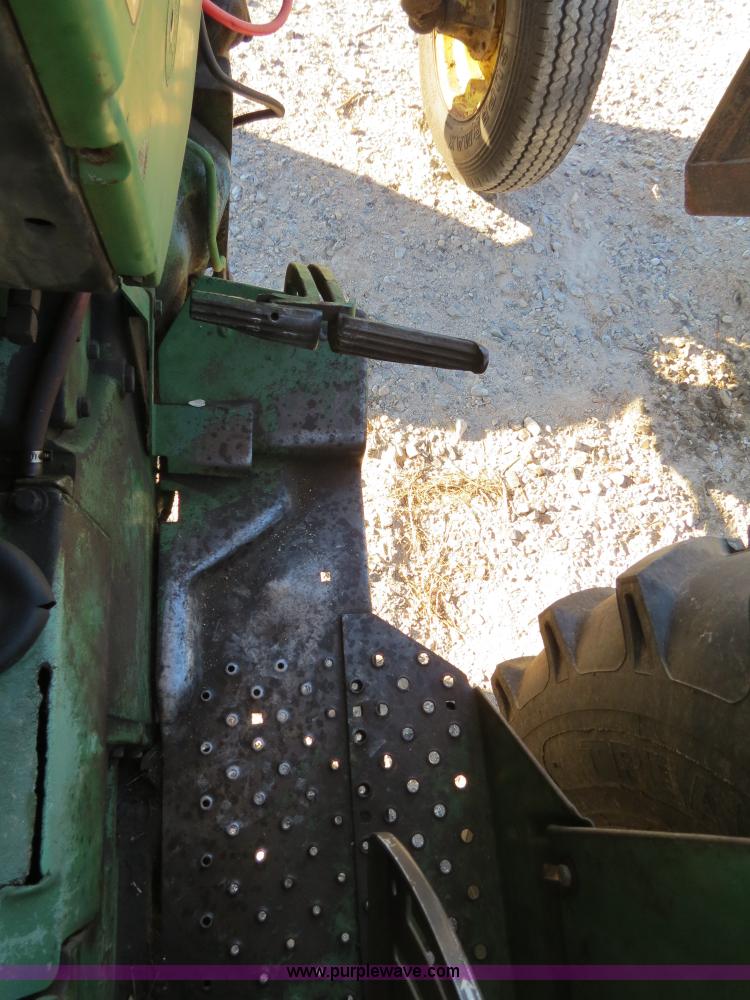 image for item B4823 1974 John Deere 2030 tractor