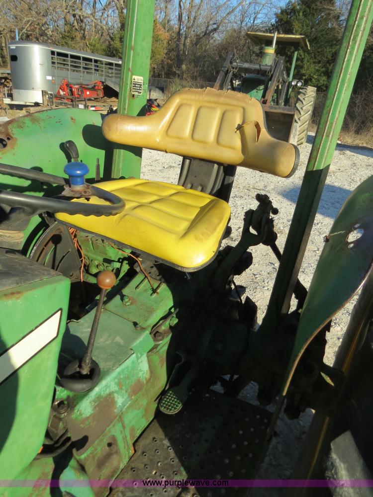 image for item B4823 1974 John Deere 2030 tractor