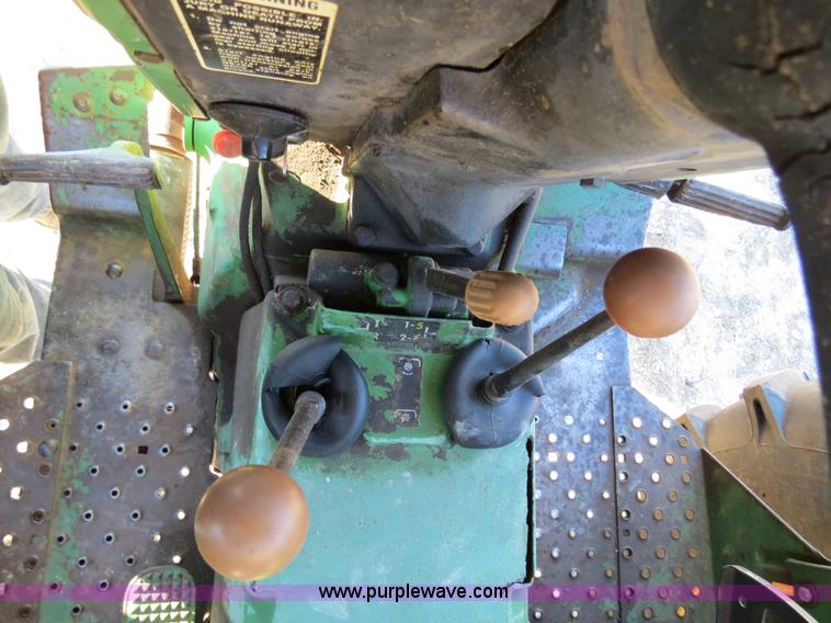 image for item B4823 1974 John Deere 2030 tractor