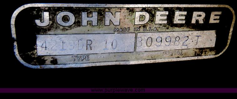 image for item B4823 1974 John Deere 2030 tractor