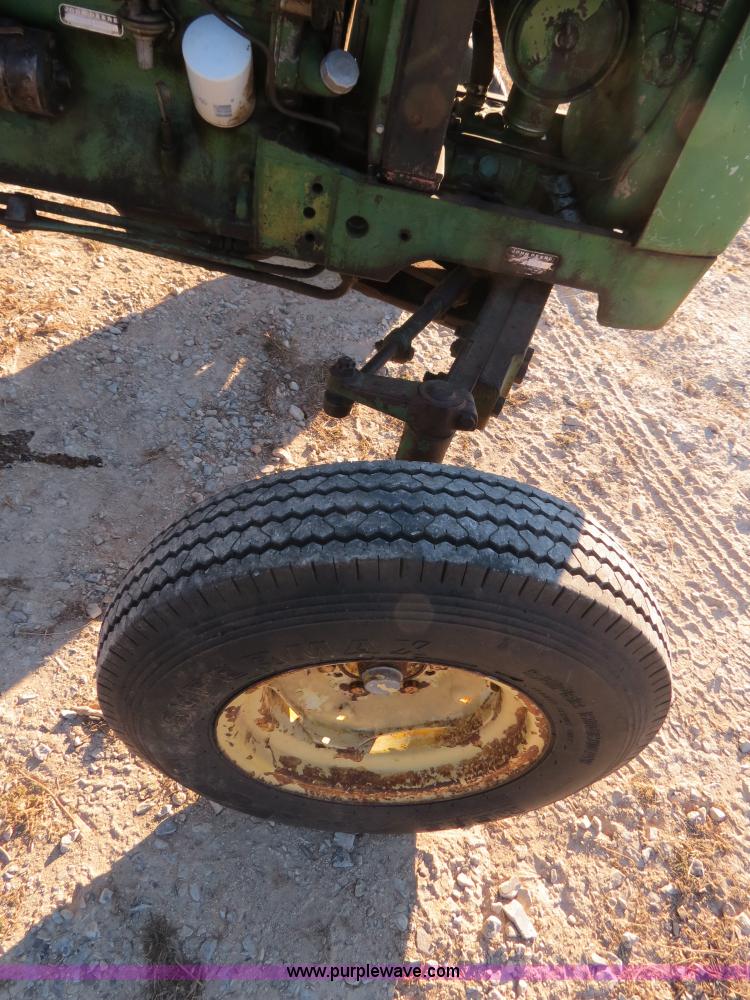 image for item B4823 1974 John Deere 2030 tractor