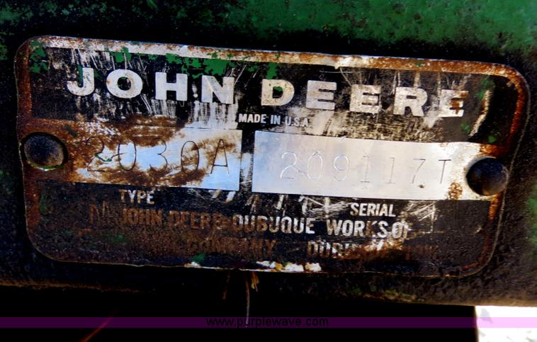 image for item B4823 1974 John Deere 2030 tractor