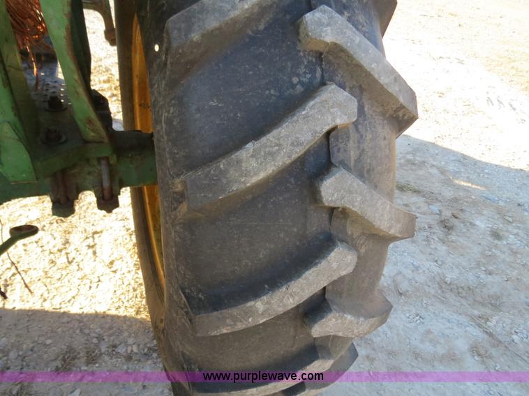 image for item B4823 1974 John Deere 2030 tractor