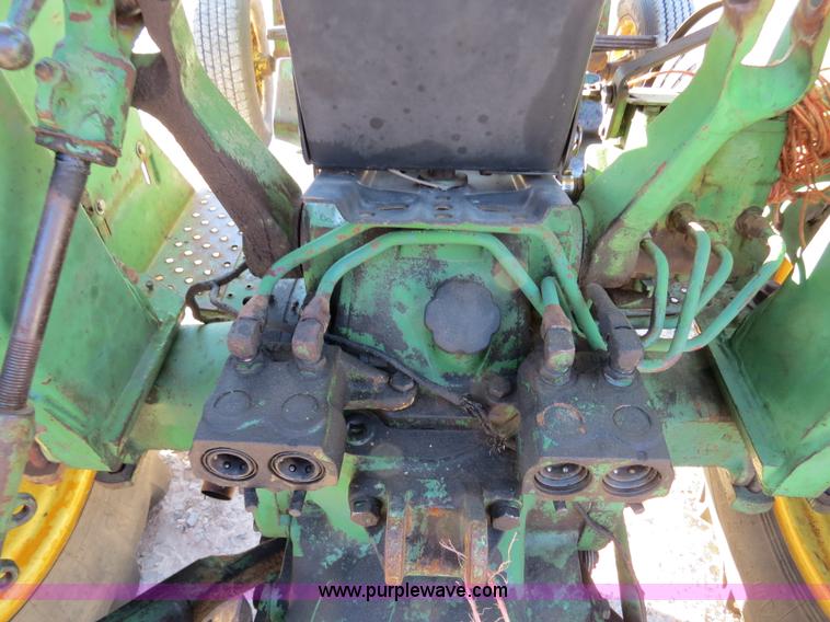 image for item B4823 1974 John Deere 2030 tractor