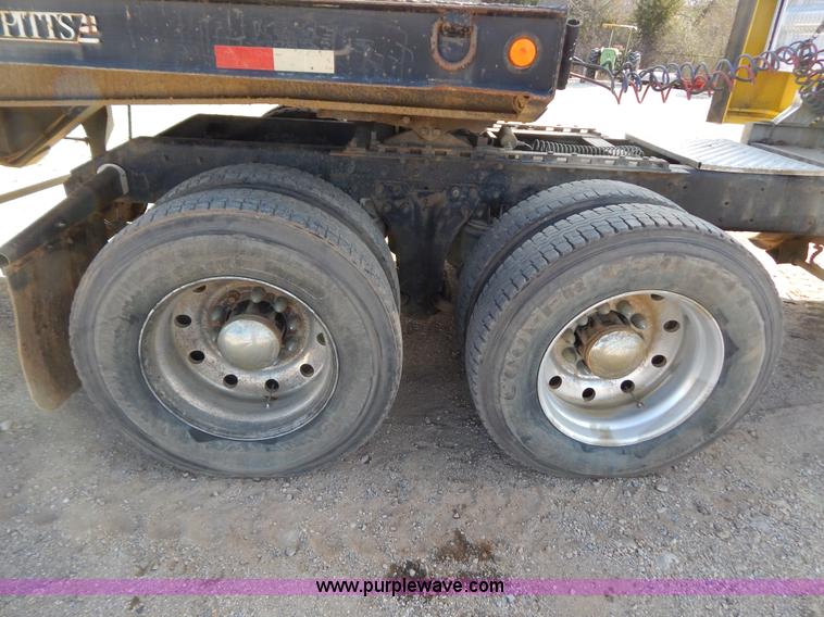 image for item B4825 1994 Kenworth W900B semi truck