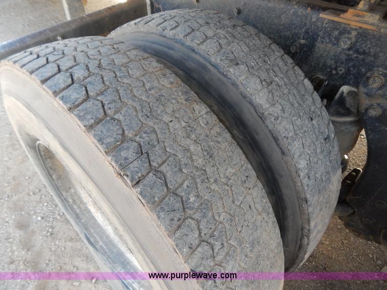 image for item B4825 1994 Kenworth W900B semi truck