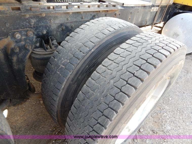 image for item B4825 1994 Kenworth W900B semi truck