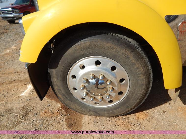 image for item B4825 1994 Kenworth W900B semi truck