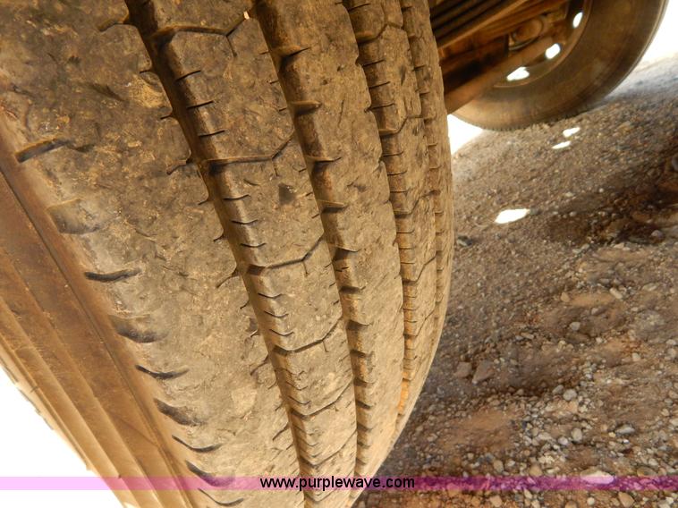 image for item B4825 1994 Kenworth W900B semi truck