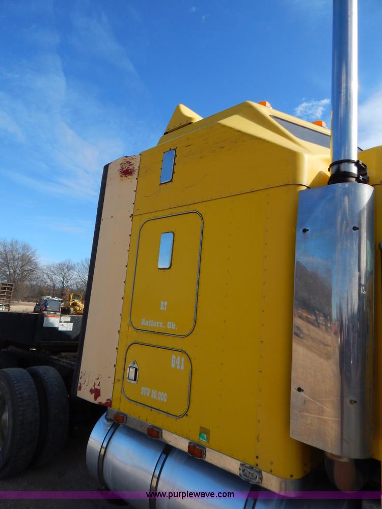 image for item B4825 1994 Kenworth W900B semi truck