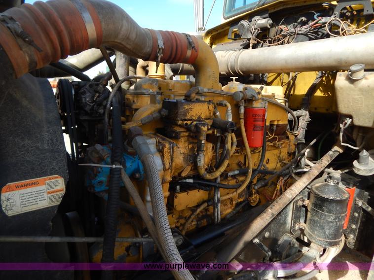 image for item B4825 1994 Kenworth W900B semi truck