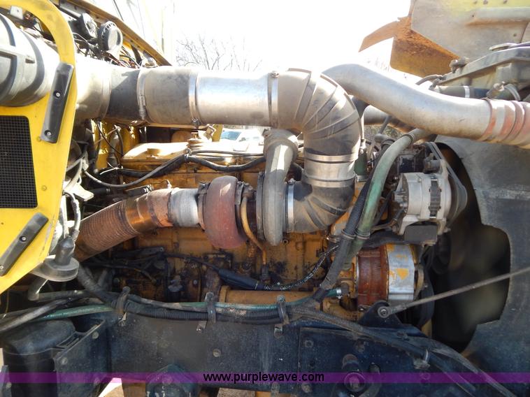 image for item B4825 1994 Kenworth W900B semi truck