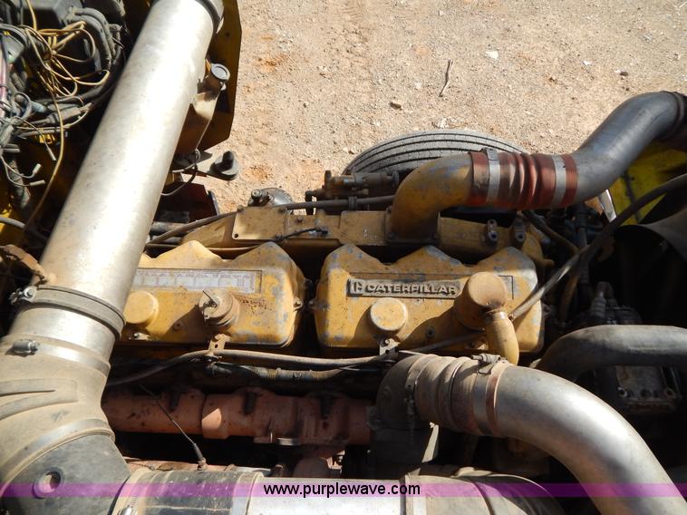 image for item B4825 1994 Kenworth W900B semi truck