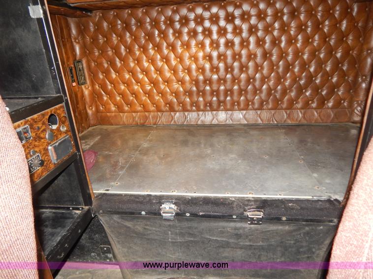 image for item B4825 1994 Kenworth W900B semi truck