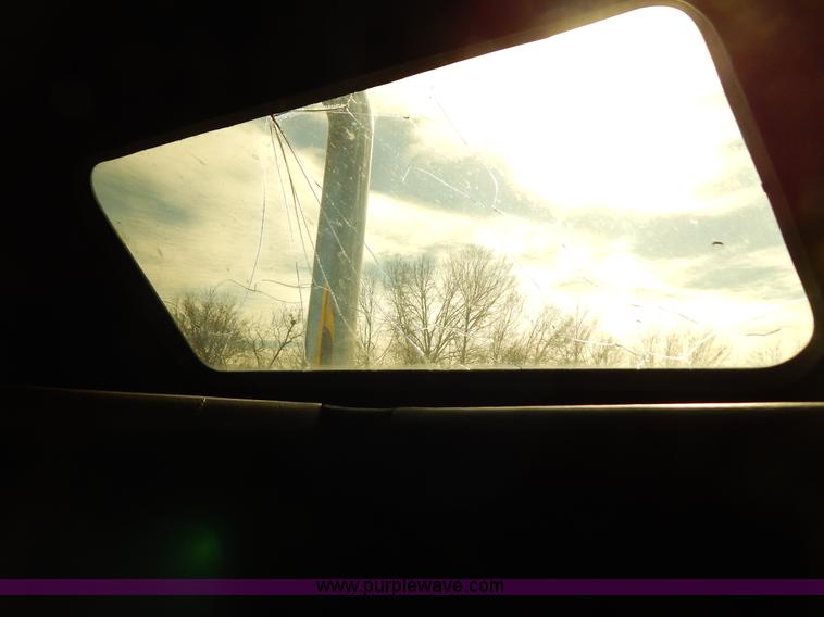 image for item B4825 1994 Kenworth W900B semi truck