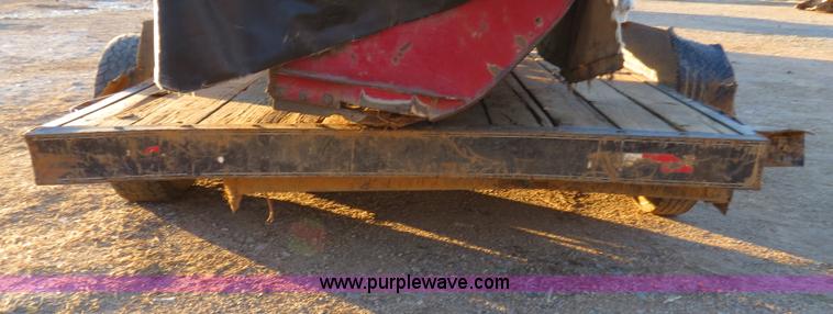 image for item B4830 2002 Diamond T flatbed trailer