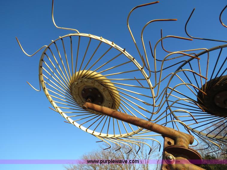 image for item B4833 M&W ER10 wheel rake