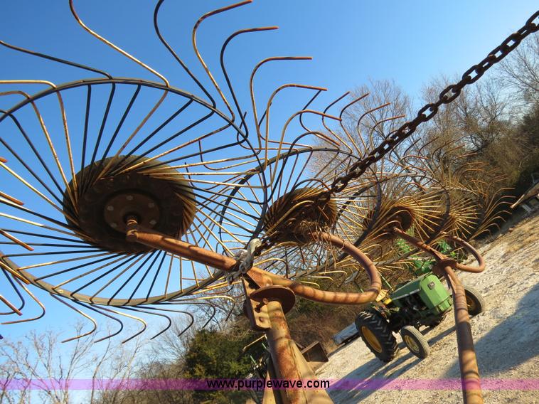 image for item B4833 M&W ER10 wheel rake