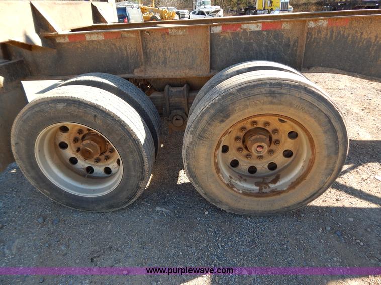 image for item B4837 2001 Pitts LT-40-8-L log trailer