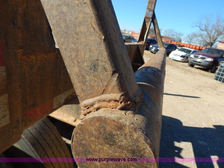 image for item B4837 2001 Pitts LT-40-8-L log trailer