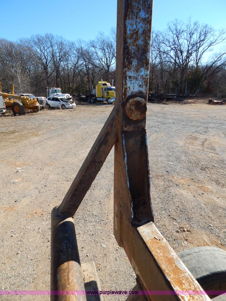 image for item B4837 2001 Pitts LT-40-8-L log trailer