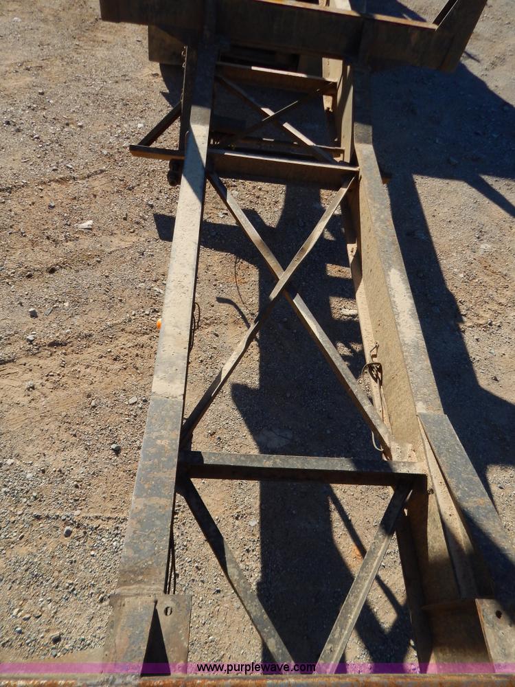 image for item B4837 2001 Pitts LT-40-8-L log trailer