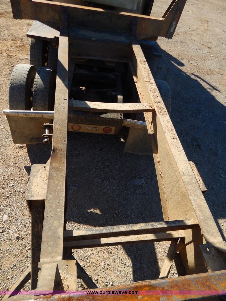 image for item B4837 2001 Pitts LT-40-8-L log trailer