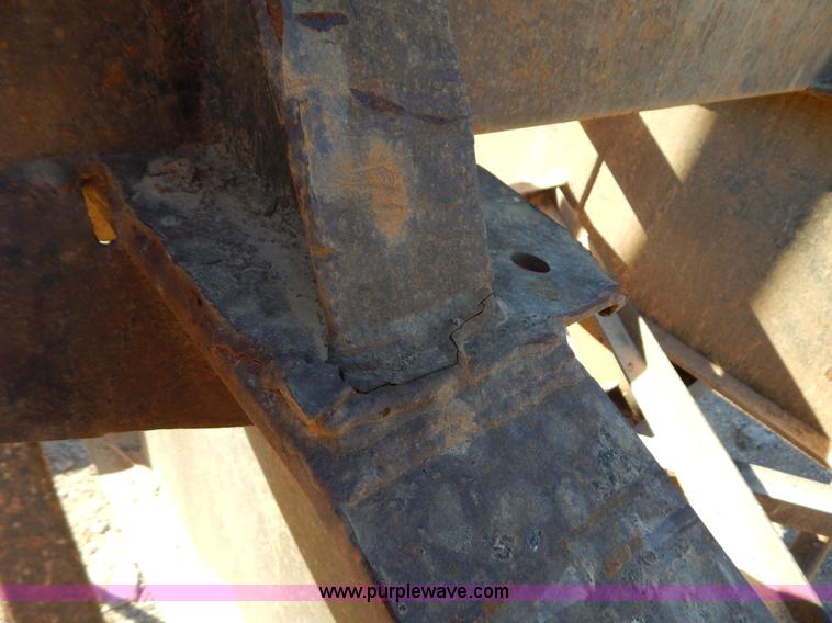 image for item B4837 2001 Pitts LT-40-8-L log trailer