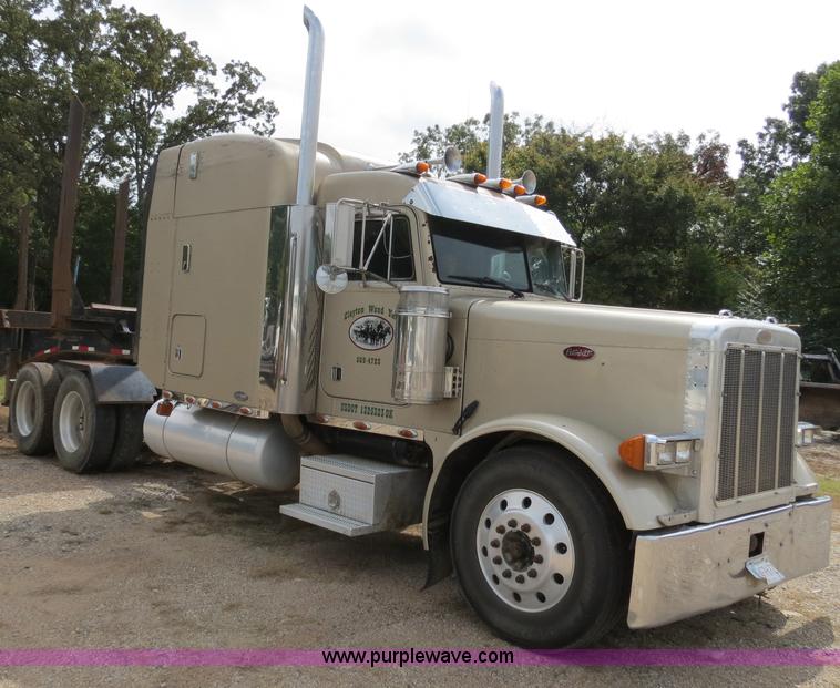 image for item B4838 1998 Peterbilt 379 semi truck