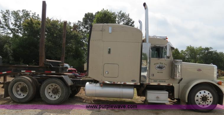 image for item B4838 1998 Peterbilt 379 semi truck