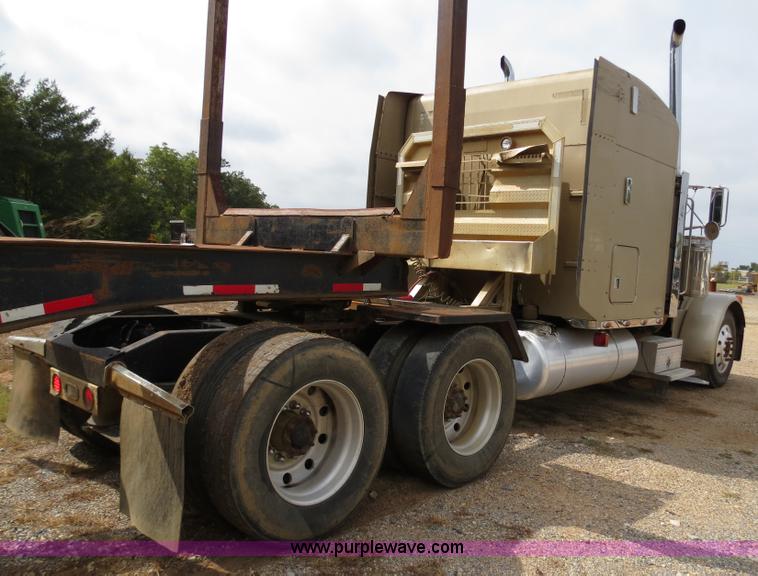 image for item B4838 1998 Peterbilt 379 semi truck