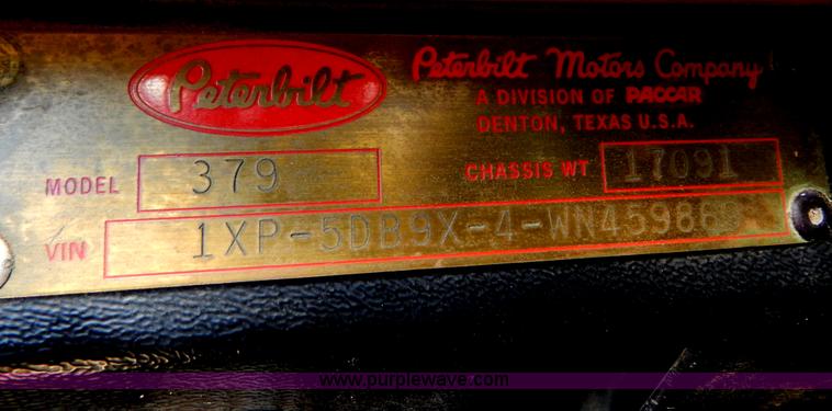 image for item B4838 1998 Peterbilt 379 semi truck