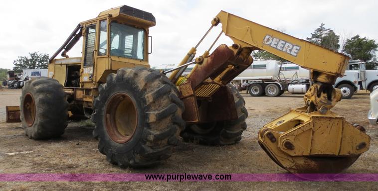 image for item B4840 1997 John Deere 748G skidder