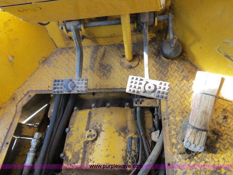 image for item B4840 1997 John Deere 748G skidder