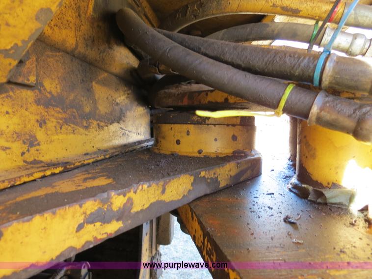 image for item B4840 1997 John Deere 748G skidder