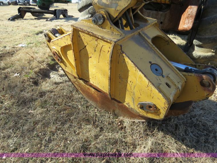 image for item B4840 1997 John Deere 748G skidder