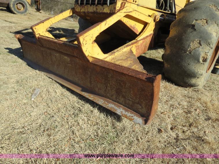 image for item B4840 1997 John Deere 748G skidder