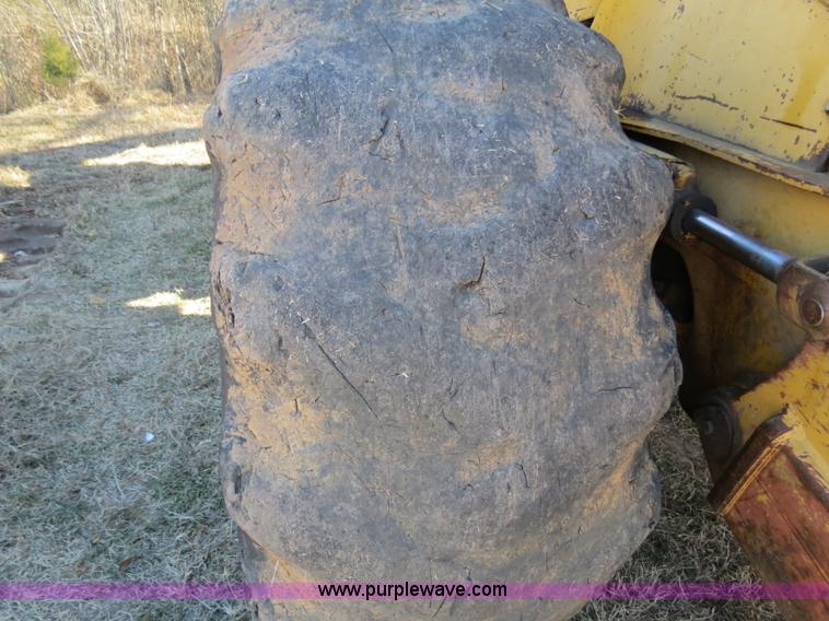 image for item B4840 1997 John Deere 748G skidder