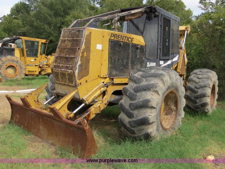 image for item B4843 2003 Prentice 490 skidder