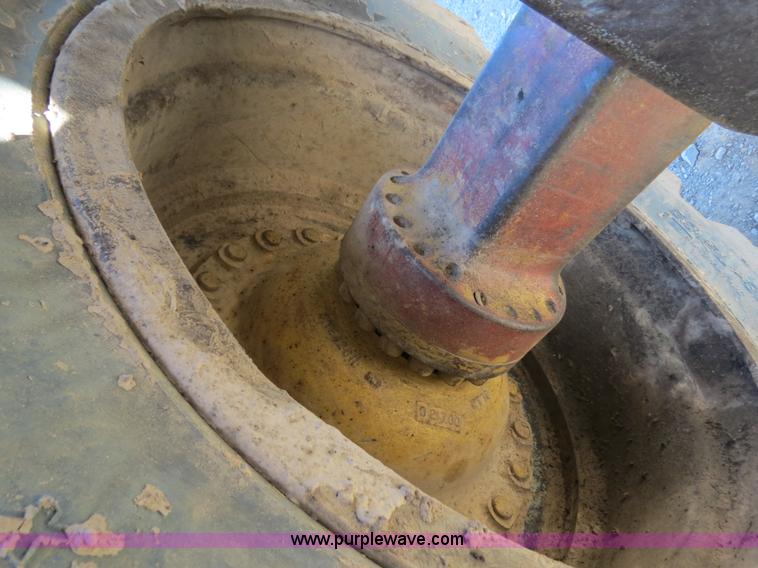 image for item B4843 2003 Prentice 490 skidder