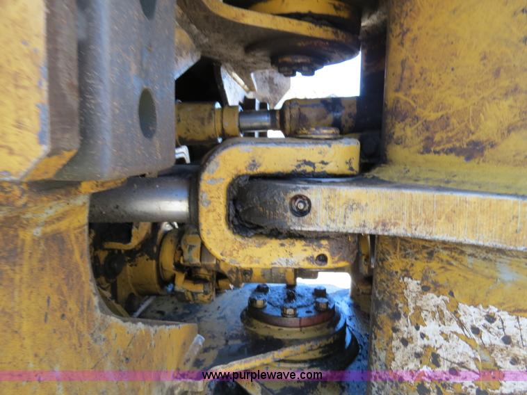 image for item B4843 2003 Prentice 490 skidder