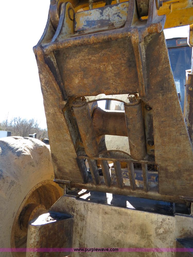 image for item B4843 2003 Prentice 490 skidder