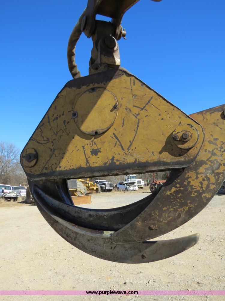 image for item B4843 2003 Prentice 490 skidder