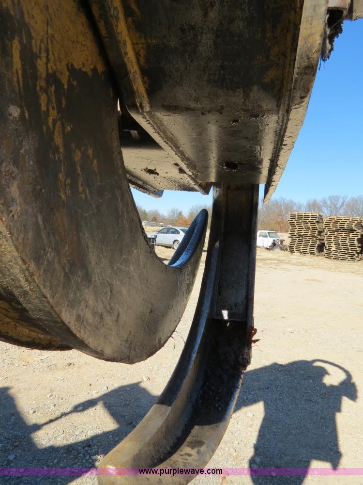 image for item B4843 2003 Prentice 490 skidder