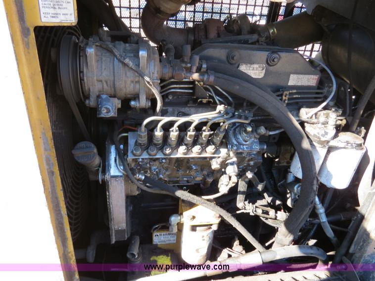 image for item B4843 2003 Prentice 490 skidder