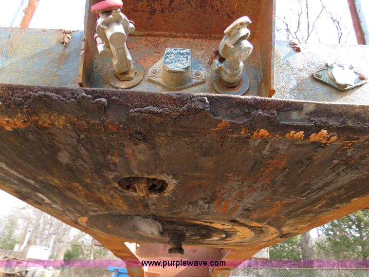 image for item B4847 1981 Lufkin four bunk log trailer