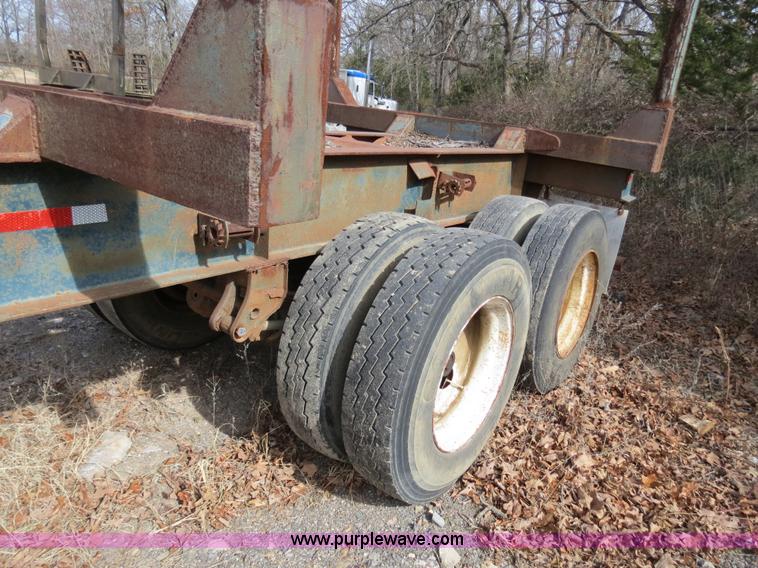 image for item B4847 1981 Lufkin four bunk log trailer