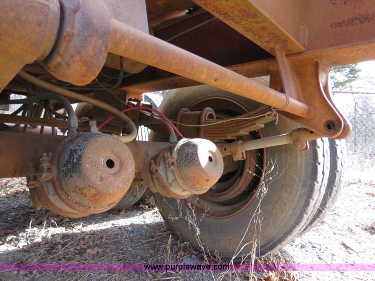image for item B4847 1981 Lufkin four bunk log trailer