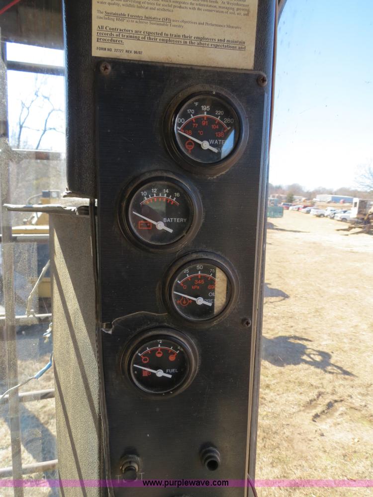 image for item B4856 1999 Barko 225 knuckleboom loader