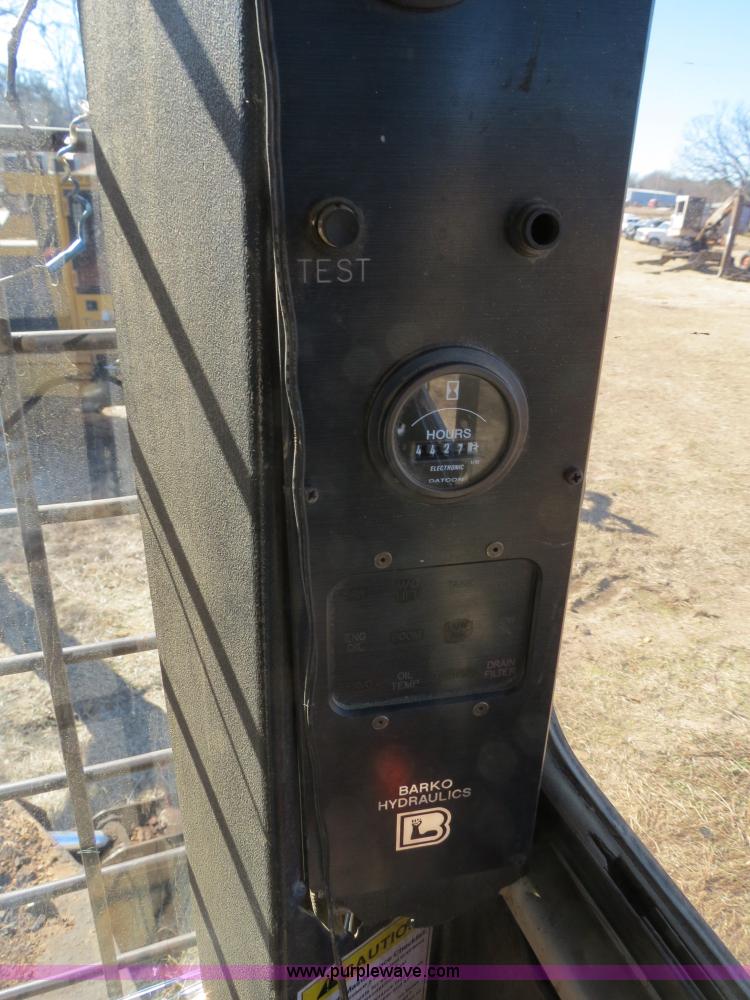 image for item B4856 1999 Barko 225 knuckleboom loader